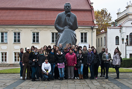 20121002 edukacine_ekskursija_maironis_01