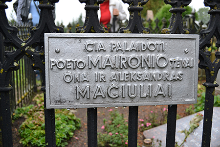 20121002 edukacine_ekskursija_maironis_02